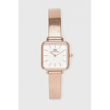 Daniel Wellington ceas Quadro Studio femei, culoarea roz ieftin