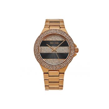 Ceas analog decorat cu cristale