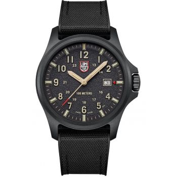 Ceas barbatesc  Carbon/Cauciuc - Mecanism quartz Ronda 515 - Rezistent la apa 10 atm - Negru